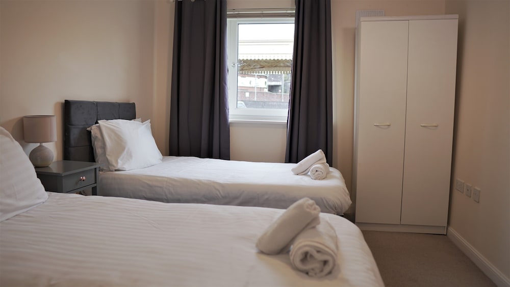 broad gauge apartments