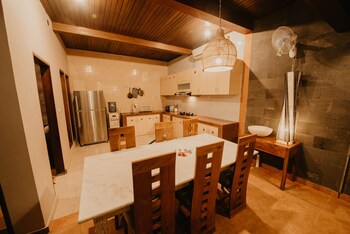 pukakoo villa by supala