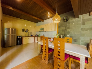 pukakoo villa by supala