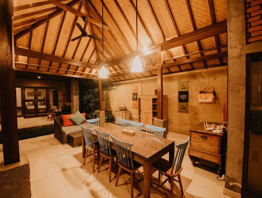 pukakoo villa by supala