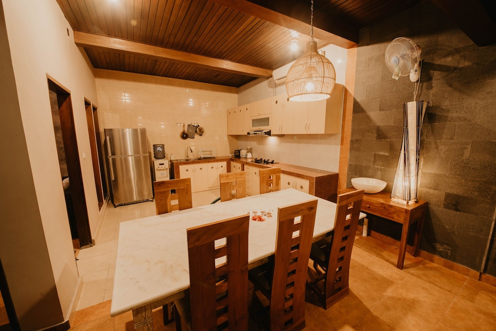pukakoo villa by supala