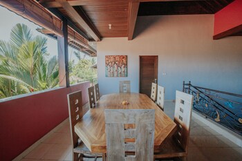 pukakoo villa by supala