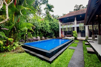 pukakoo villa by supala
