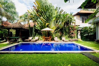 pukakoo villa by supala