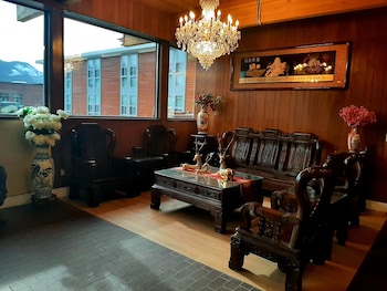 Grizz Hotel,British Columbia>>Revelstoke,3 star