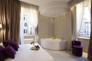 roman holidays boutique