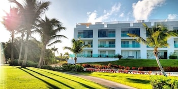 cana rock condos