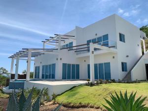 surf ranch resort popoyo