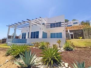 surf ranch resort popoyo
