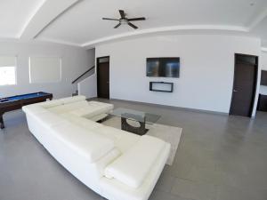 surf ranch resort popoyo