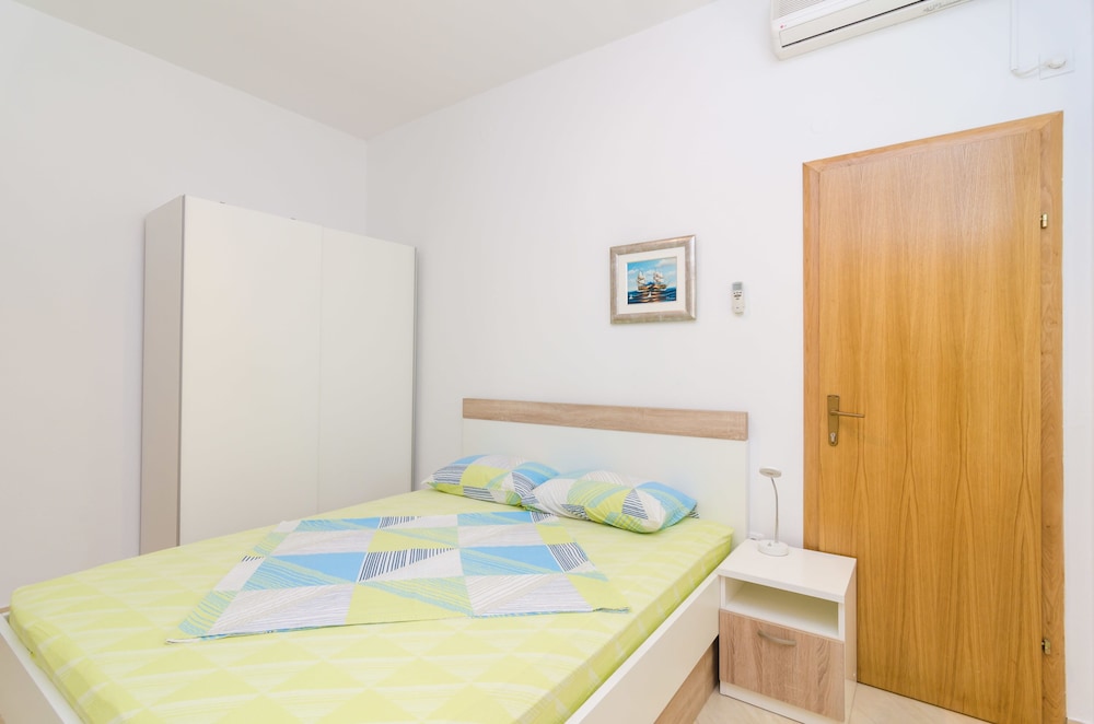 rooms and apartments barisic