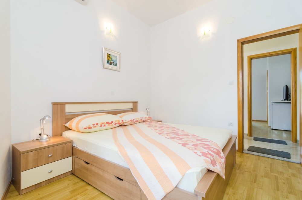 rooms and apartments barisic