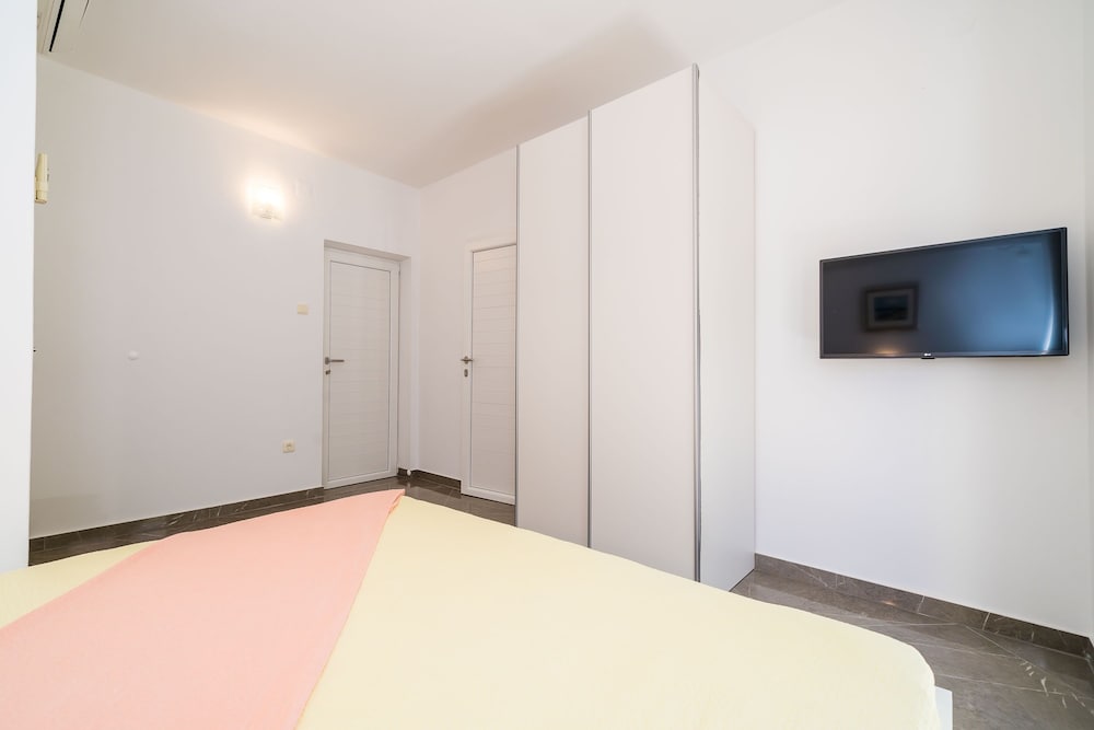 rooms and apartments barisic