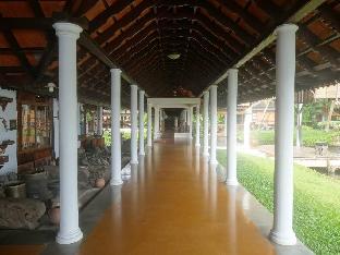 kumarakom lake resort