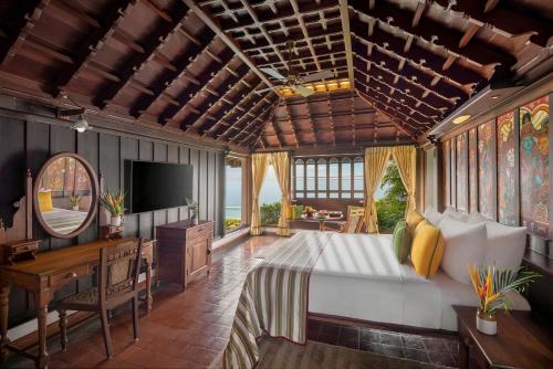 kumarakom lake resort