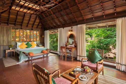 kumarakom lake resort