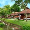 kumarakom lake resort