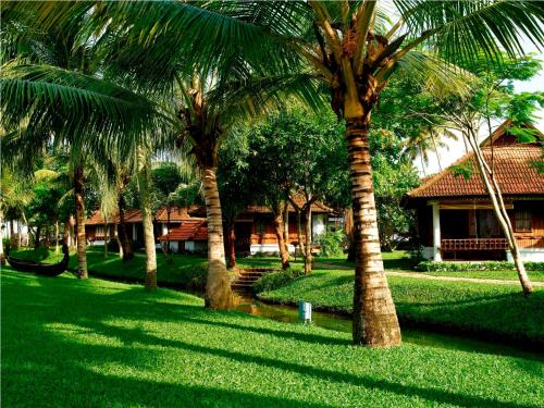 kumarakom lake resort