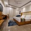 Hotel Golf View Suites,Delhi>>Gurugram,3 star