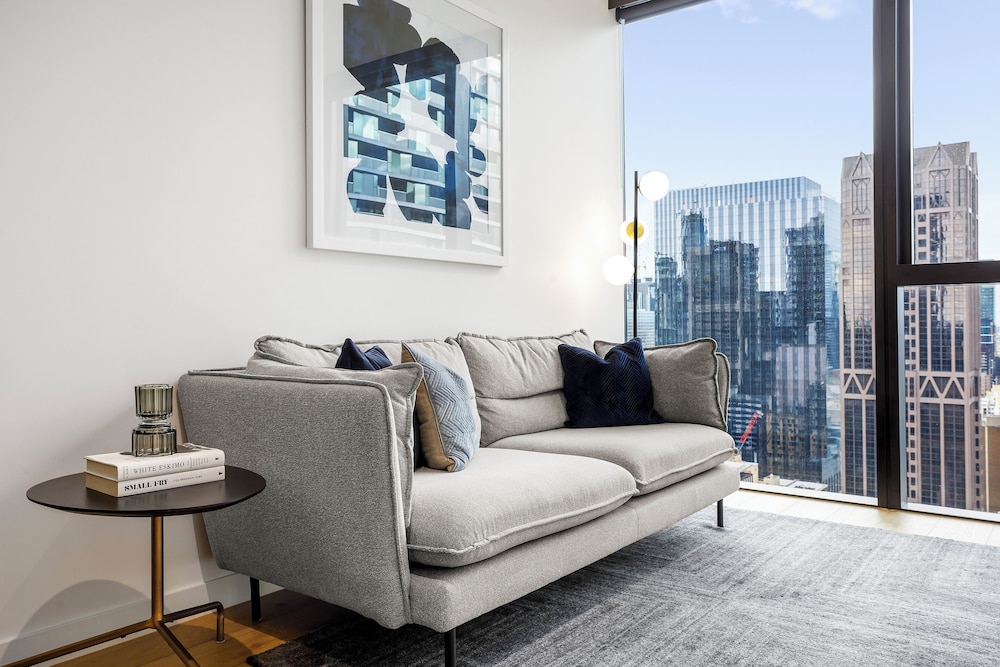 luxuria apartments collins house