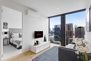 luxuria apartments collins house
