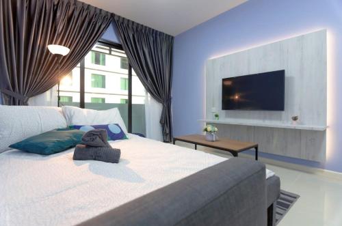 cozy and high floor suite in suasana jb 15 views