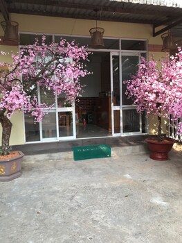 Cali Hill Resort & Spa,,3.5 star