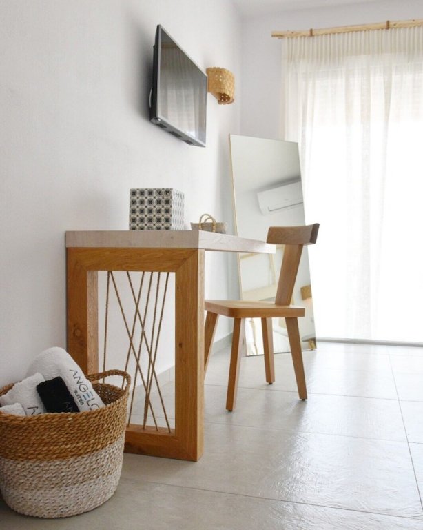 angelos boutique suites