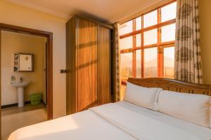 kibo palace apartments