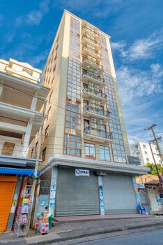 kibo palace apartments