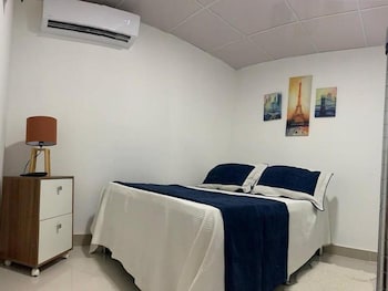 room in condo malecon cozy private room 6