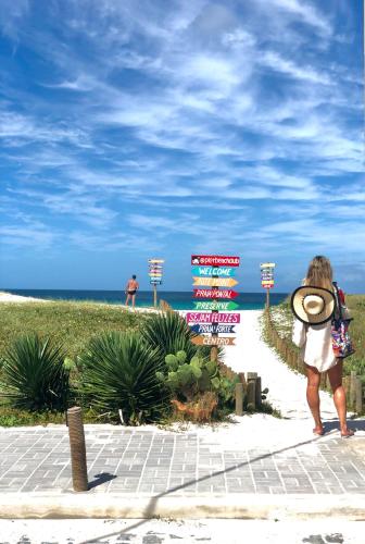 pier beach club