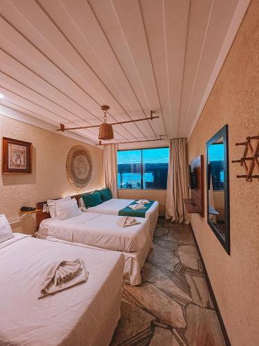 pier beach club