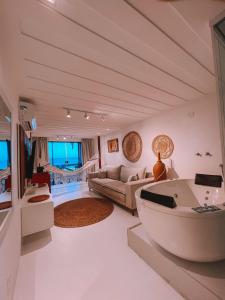 pier beach club