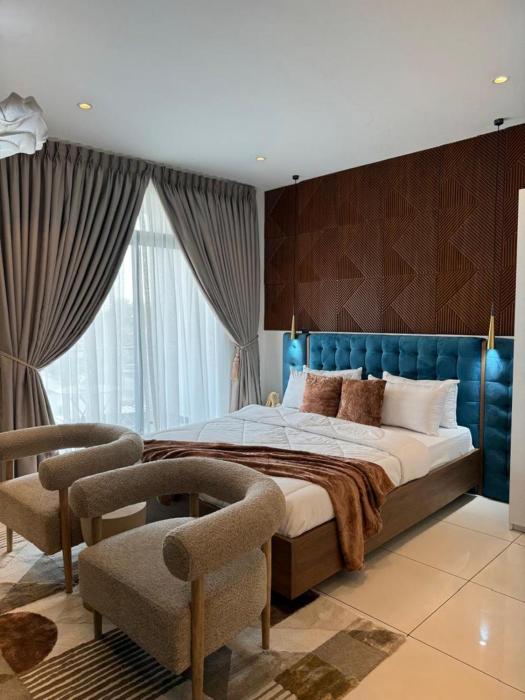 embassy gardens luxury apartments