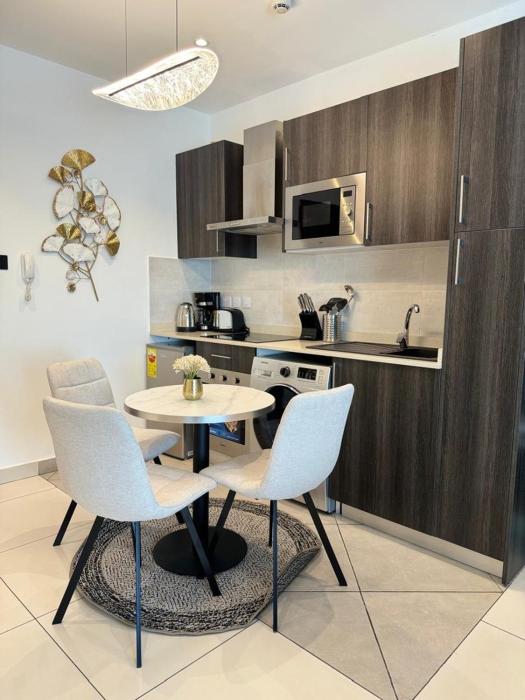embassy gardens luxury apartments