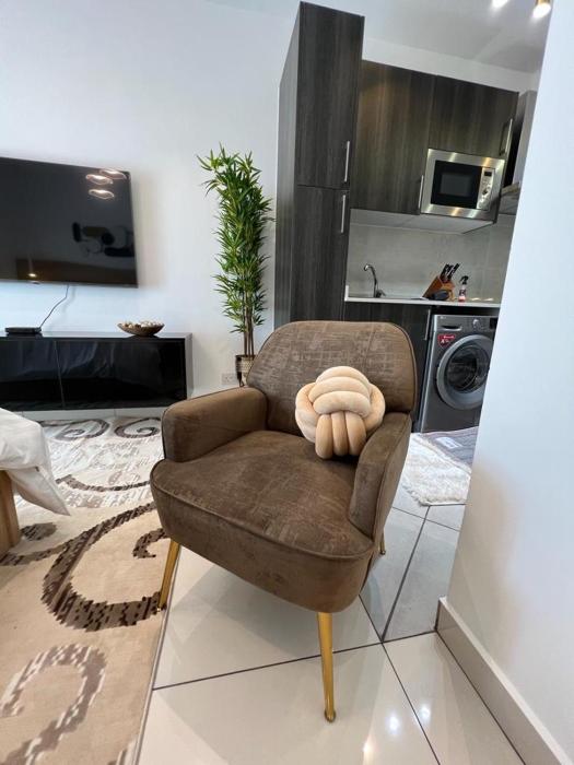 embassy gardens luxury apartments