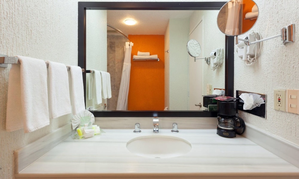 holiday inn la piedad by ihg