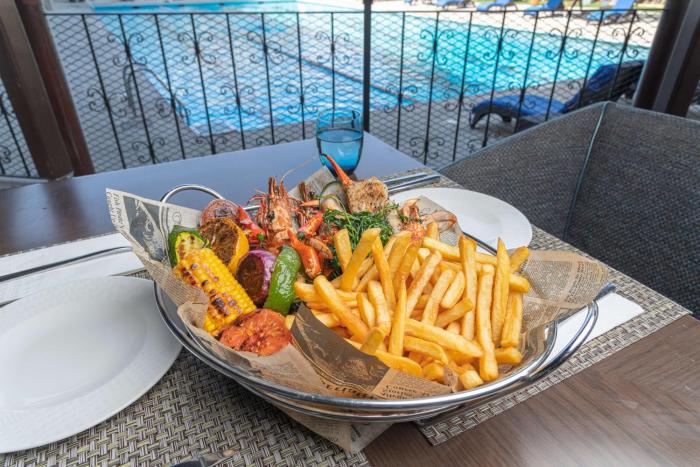 radisson blu hotel and resort al ain