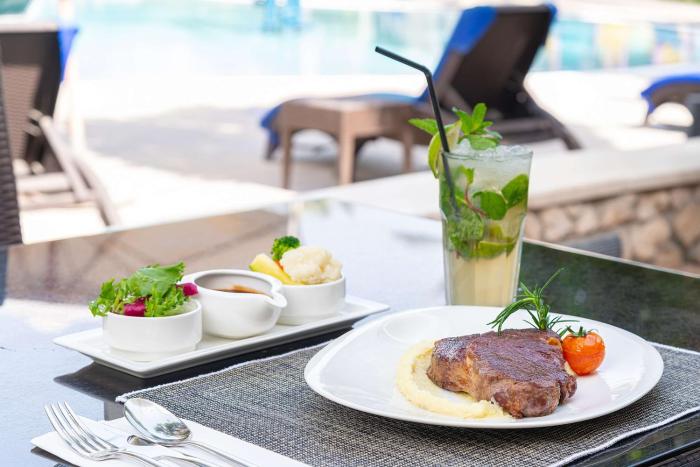 radisson blu hotel and resort al ain