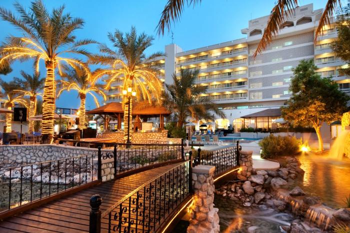 radisson blu hotel and resort al ain