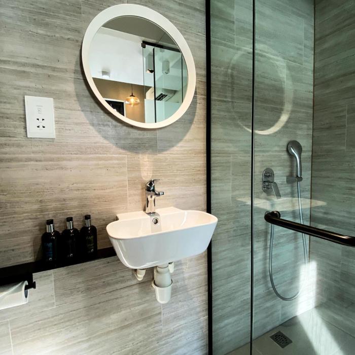 st signature jalan besar short overnight 13 hours 6pm 7am