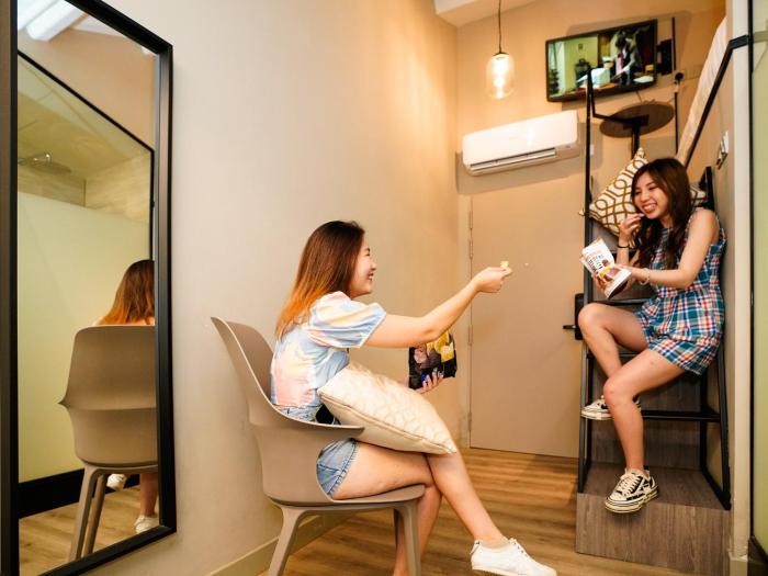 st signature jalan besar short overnight 13 hours 6pm 7am