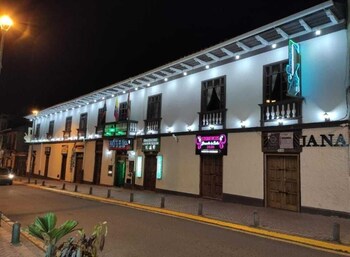 hotel el che no apto para corruptos