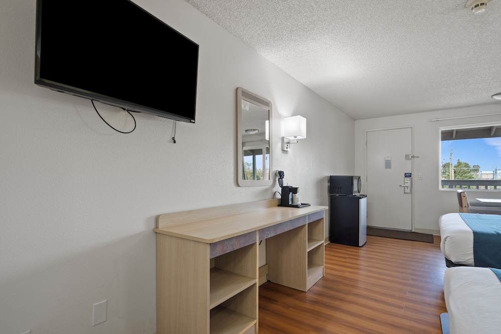 motel 6 clarkston wa