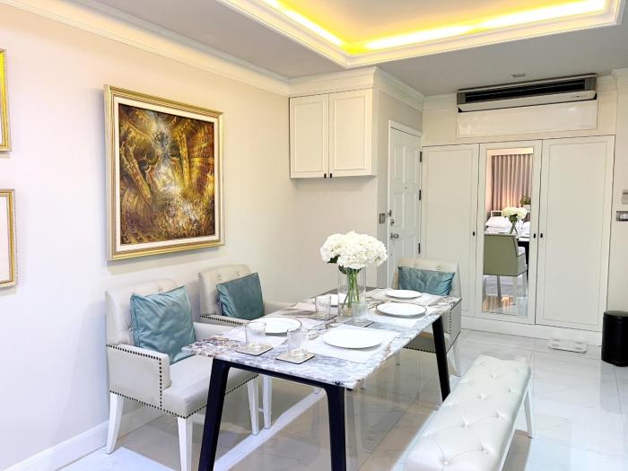 grand diamond condominium