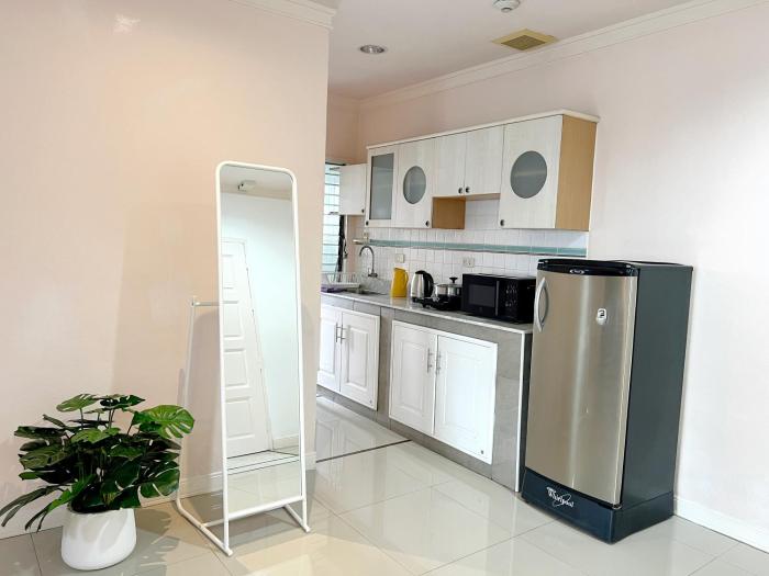 grand diamond condominium