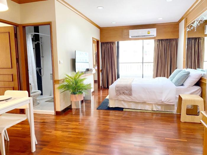grand diamond condominium