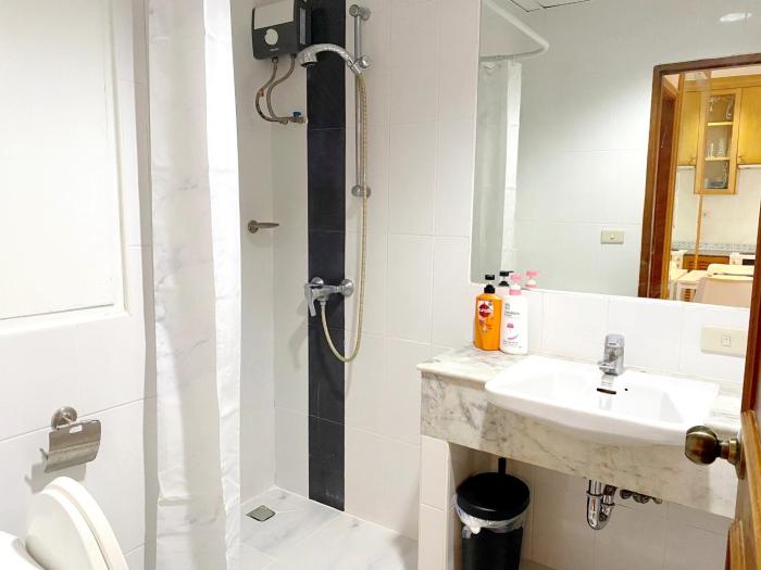 grand diamond condominium
