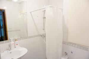 grand diamond condominium